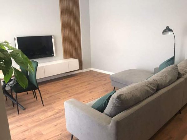 Tirane, jepet me qera apartament 1+1+BLK Kati 3, 65 m² 450 Euro (RRUGA HAMDI SINA, LIQENI I THATE)