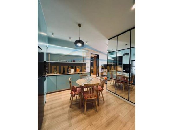 Tirane, jepet me qera apartament 1+1 Kati 7, 65 m² 650 Euro (Xhamia Tabakeve)