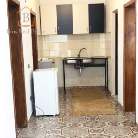 Tirane, jepet me qera shtepi 25.000 Leke