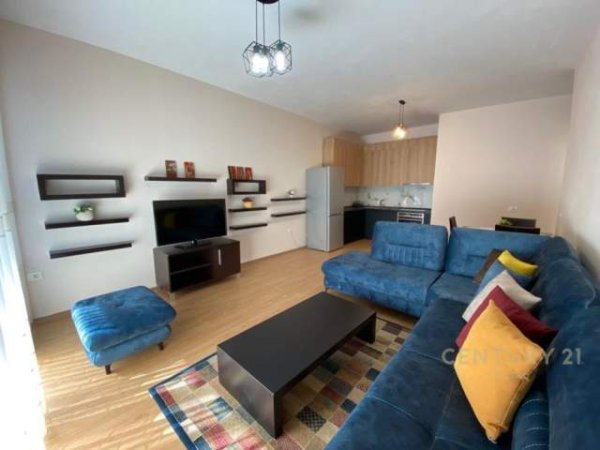 Tirane, jepet me qera apartament 1+1+BLK Kati 2, 80 m² 400 Euro (Rruga 5 Maji, Medreseja)