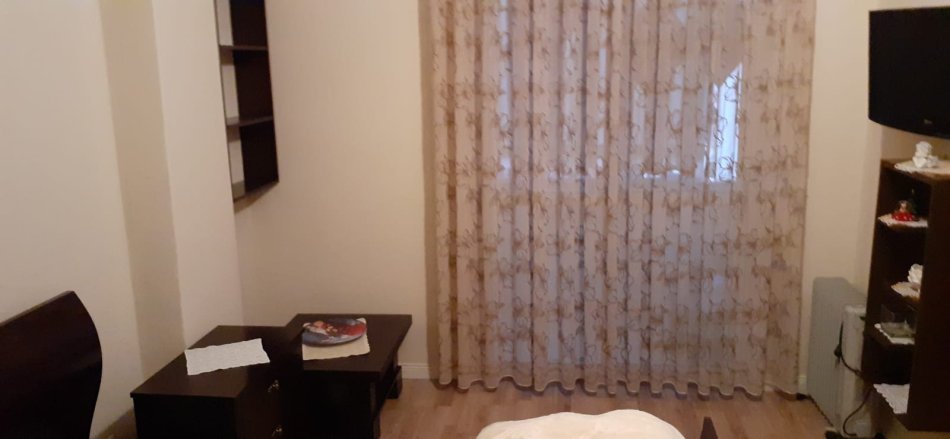 Tirane, jepet me qera apartament 2+1 Kati 3, 80 m² 600 € 