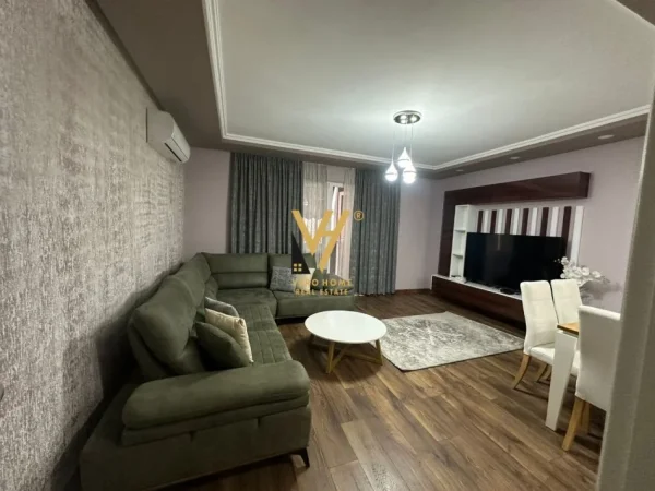 Tirane, jepet me qera apartament 2+1+Ballkon Kati 4, 75 m² 800 € (KOMUNA E PARISIT)