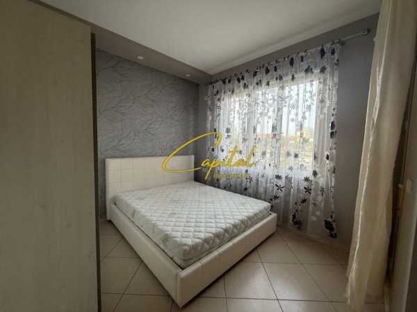 Tirane, jepet me qera apartament 2+1 Kati 2, 80 m² 600 € (ISH STACIONI TRENIT)