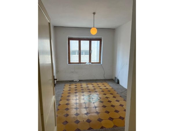 Tirane, shitet apartament 2+1 Kati 3, 79 m² 126.000 € 