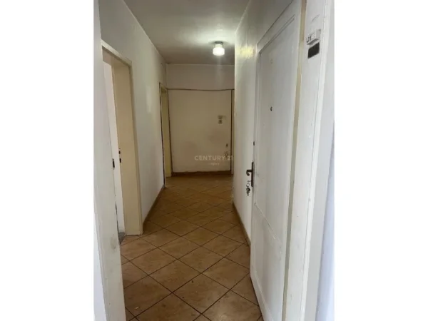 Tirane, shitet apartament 2+1 Kati 3, 79 m² 126.000 € 