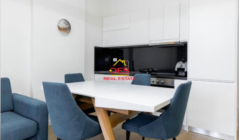 Vlore, jepet me qera apartament 2+1+Ballkon Kati 4, 110 m² 500 € (Rruga Murat Tërbaçi)