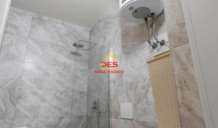 Vlore, jepet me qera apartament 2+1+Ballkon Kati 4, 110 m² 500 € (Rruga Murat Tërbaçi)