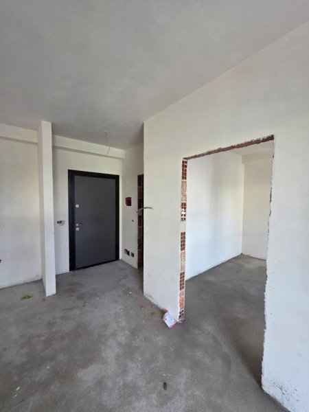 Tirane, shitet apartament 1+1 Kati 5, 65 m² 109.000 € (Pranë Spitalit Amerikan 2, Përballë QSUT)