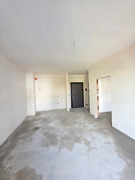 Tirane, shitet apartament 1+1 Kati 5, 65 m² 109.000 € (Pranë Spitalit Amerikan 2, Përballë QSUT)