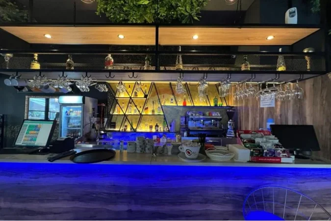 Tirane, shitet bar-kafe , 73 m² 260.000 € (Yzberisht, Bulevardi Migjeni)