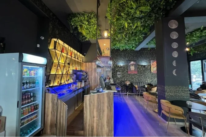 Tirane, shitet bar-kafe , 73 m² 260.000 € (Yzberisht, Bulevardi Migjeni)