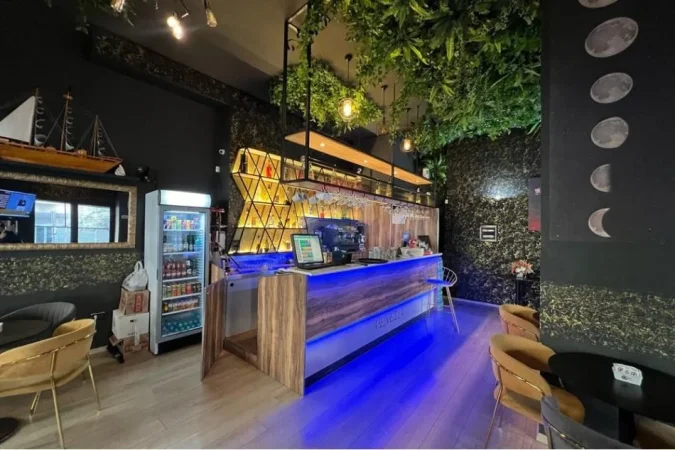 Tirane, shitet bar-kafe , 73 m² 260.000 € (Yzberisht, Bulevardi Migjeni)
