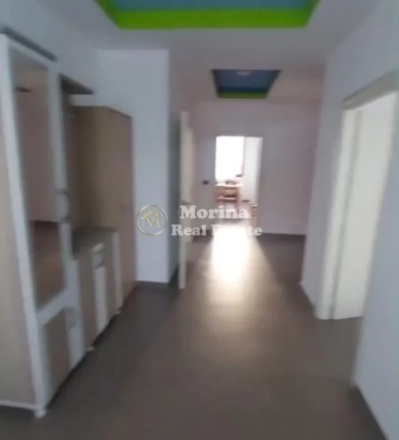 Tirane, jepet me qera shtepi 2+1 Kati 2, 130 m² 350 € (Mullet)