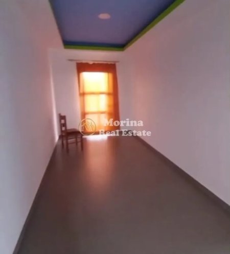 Tirane, jepet me qera shtepi 2+1 Kati 2, 130 m² 350 € (Mullet)