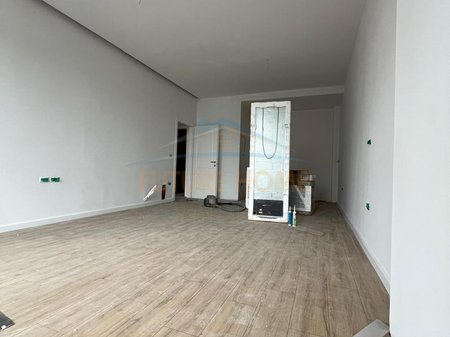 Tirane, shitet apartament 1+1 Kati 9, 79 m² 214.500 € 