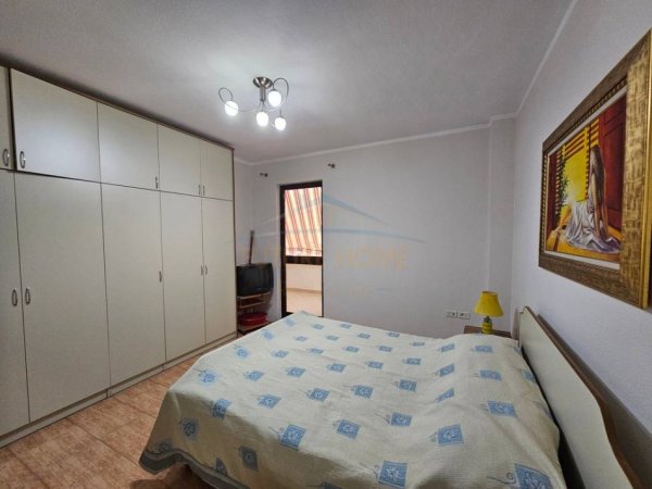 Tirane, jepet me qera apartament 2+1 Kati 3, 98 m² 500 € 