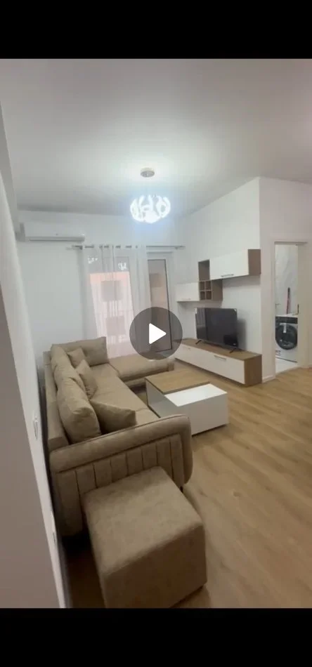 Tirane, jepet me qera 1+1+Ballkon Kati 6, 65 m² 450 € (Mangalem 21)