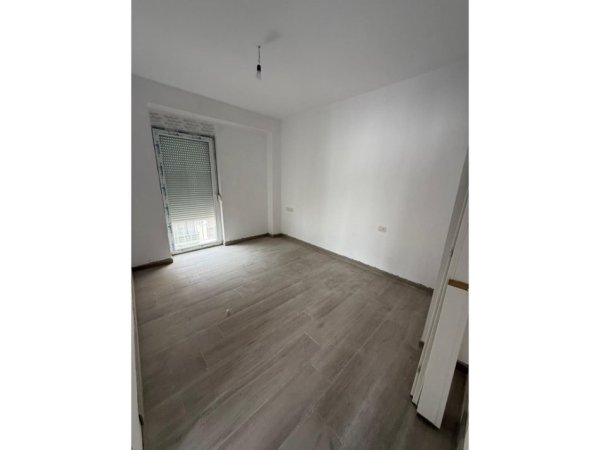 Shengjin, shitet apartament 2+1+Ballkon Kati 3, 96 m² 139.000 € 