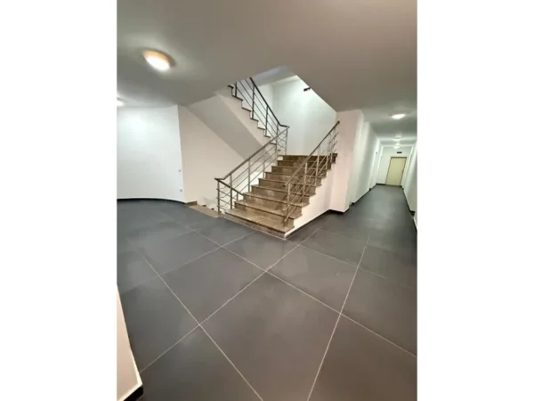 Shengjin, shitet apartament 2+1+Ballkon Kati 3, 96 m² 139.000 € 