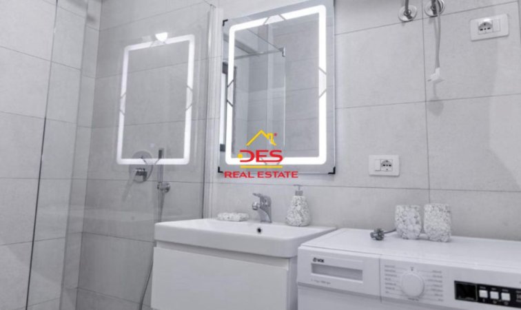 Vlore, jepet me qera apartament 2+1+Ballkon Kati 4, 110 m² 500 € (Rruga Murat Tërbaçi)