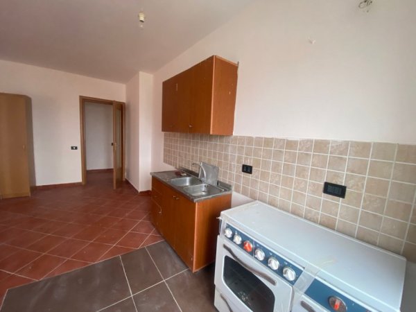 Durres, shitet apartament 1+1+Ballkon Kati 10, 82 m² 125.000 € (Abaz Celkupa)