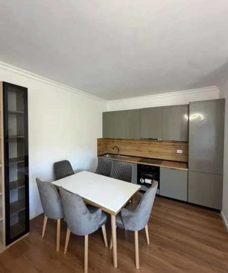 Durres, shitet apartament 2+1+Ballkon Kati 2, 110 m² 148.000 € (Shkembi i Kavajes)