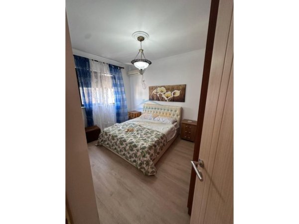 Tirane, shitet apartament Kati 4, 74 m² 147.000 € (RRUGA BARDHYL)
