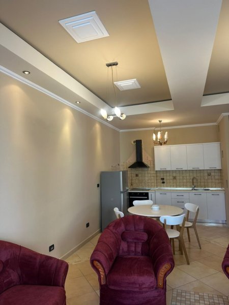 Durres, jepet me qera apartament 1+1+Ballkon Kati 2, 60 m² 450 € (Siper Pasticeri Viktoria)