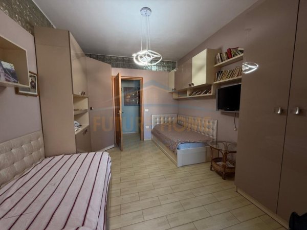Tirane, shitet apartament 2+1 Kati 4, 86 m² 235.000 € (Pazari I Ri)