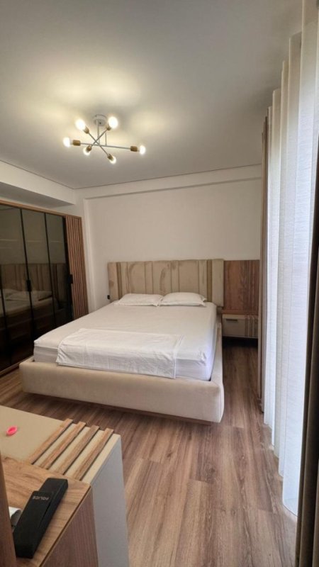 Tirane, jepet me qera apartament 3+1+Ballkon Kati 6, 136 m² 650 € (Fresk)