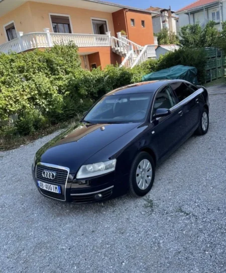 Tirane, shes makine Audi Benzin+Gaz, blu e errët automatik Kondicioner 250.000 km 3.500 €