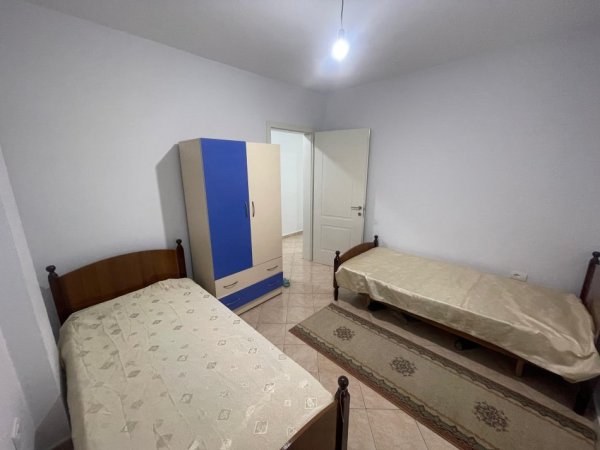 Tirane, jepet me qera apartament 2+1 Kati 1, 80 m² 600 € (5 Maj.)