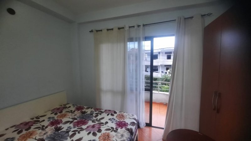 Tirane, jepet me qera apartament 3+1 Kati 2, 560 € 