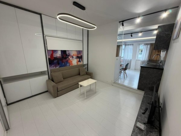 Tirane, jepet me qera apartament 1+1 Kati 10, 38 m² 450 € 