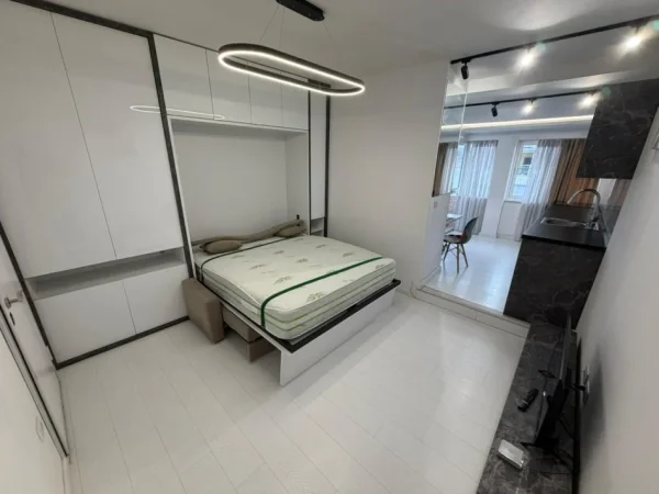Tirane, jepet me qera apartament 1+1 Kati 10, 38 m² 450 € 