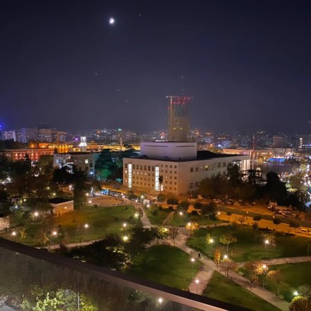 Tirane, jepet me qera apartament 2+1 , 100 m² 1.500 € (prane sheshit skenderbej)