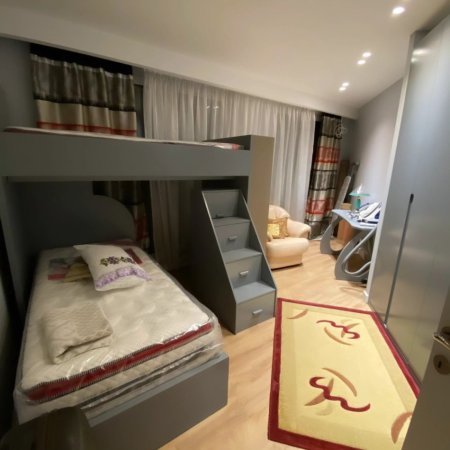 Tirane, jepet me qera apartament 2+1 , 100 m² 1.500 € (prane sheshit skenderbej)