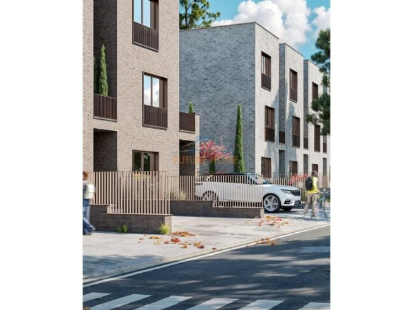 Tirane, shitet apartament 2+1 Kati 0, 236 m² (Rezidenca Park Houses)