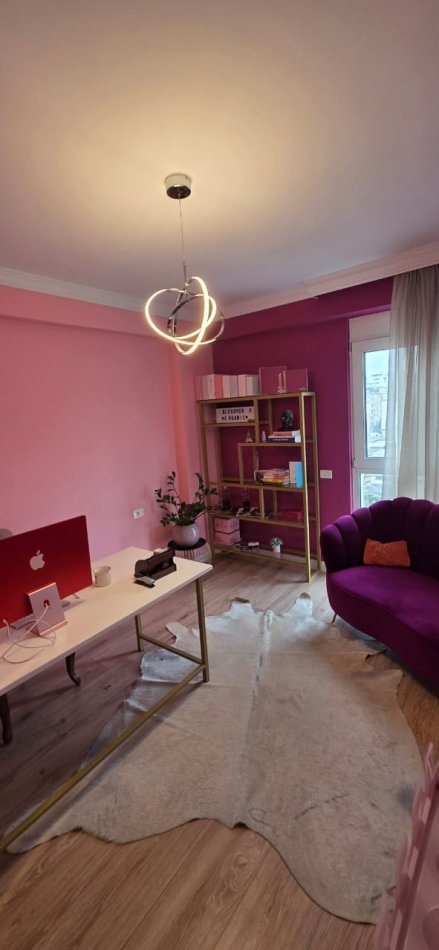 Tirane, jepet me qera nga Pronari, pa-komision ambjent biznesi Kati 4, 120 m² 800 € (Rr.Ndre Mjeda Tek Raport TV)