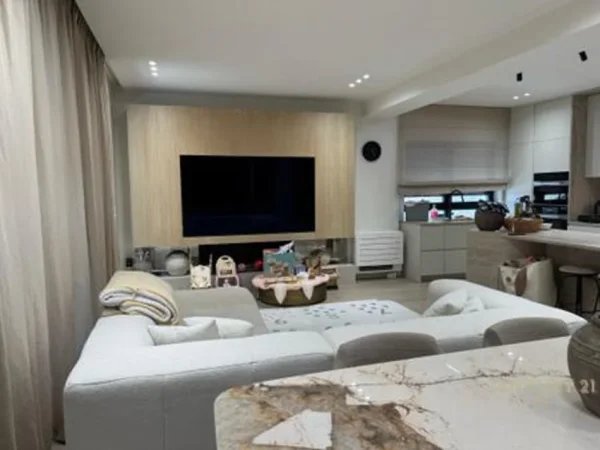 Tirane, shitet apartament 2+1+Aneks+Ballkon Kati 3, 184 m² 400.000 € (Kodra e Diellit)