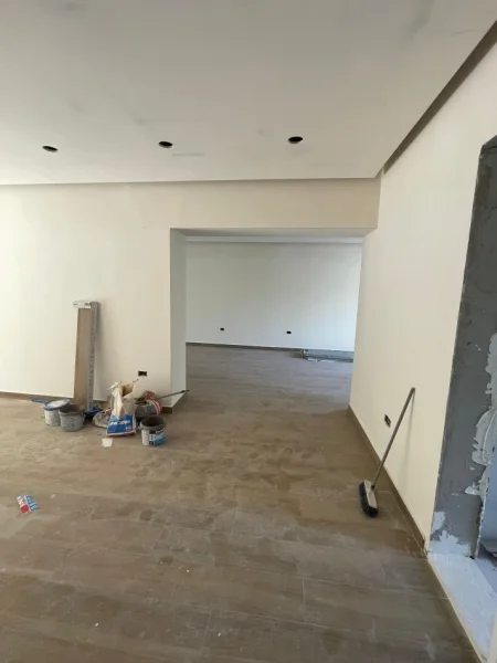 Tirane, shitet apartament 2+1 Kati 1, 90 m² 170.000 € (Oxhaku)