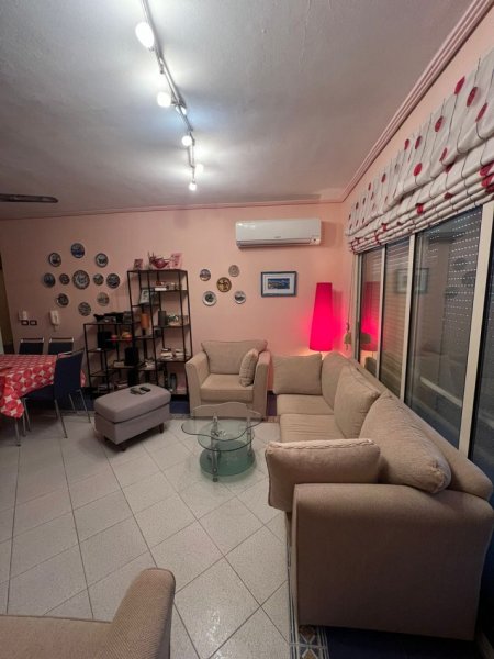 Golem, jepet me qera apartament 2+1+Ballkon , 700 m² 700 € (Golem Durres)