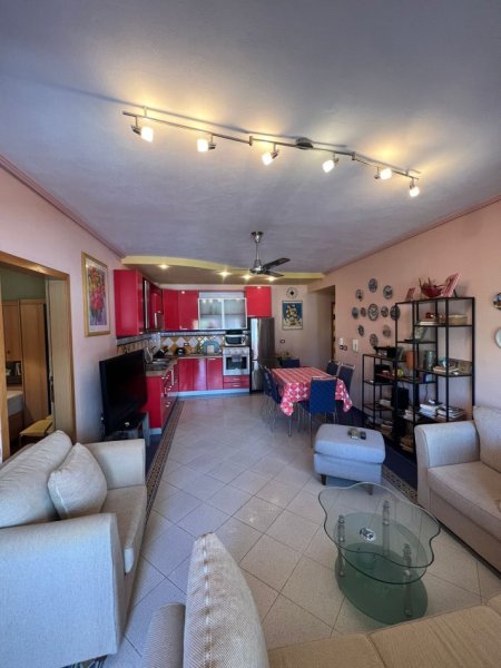 Golem, jepet me qera apartament 2+1+Ballkon , 700 m² 700 € (Golem Durres)