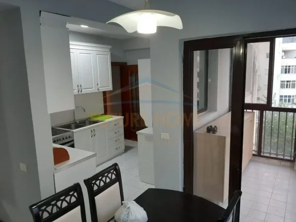 Tirane, shitet apartament 2+1 Kati 4, 125 m² 172.000 € 