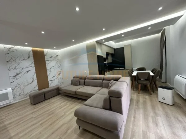 Tirane, shitet apartament 2+1+Ballkon Kati 1, 128 m² 270.000 € 
