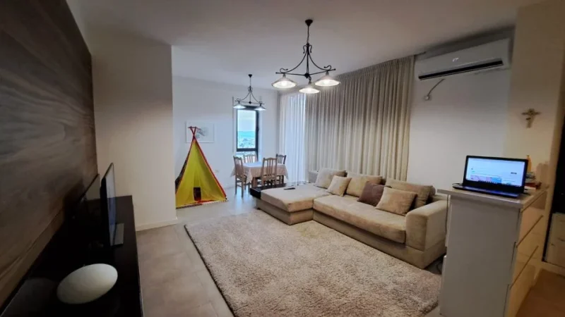 Tirane, shitet apartament 2+1+Ballkon Kati 8, 104 m² 149.000 € (Fresk)