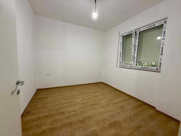Tirane, shitet apartament 1+1 Kati 1, 116 m² 135.000 € (Kodra e Diellit)