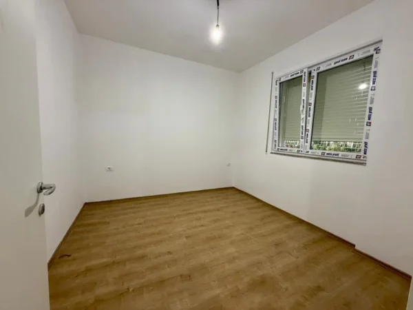 Tirane, shitet apartament 1+1 Kati 1, 116 m² 135.000 € (Kodra e Diellit)