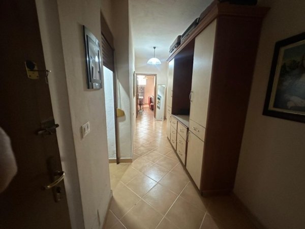 Tirane, shitet apartament 2+1+Ballkon Kati 5, 94 m² 159.000 € (21 Dhjetori)
