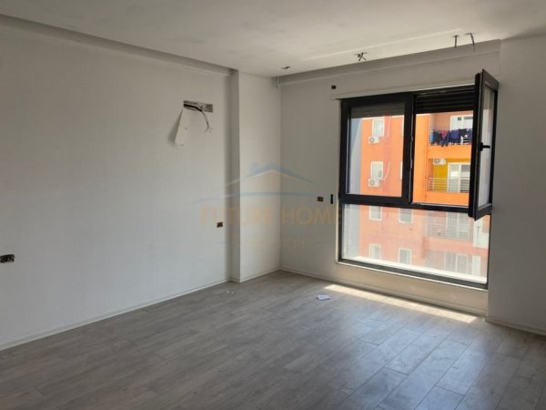 Tirane, shitet apartament 2+1 Kati 6, 108 m² 200.000 € (Jordan Misja.)